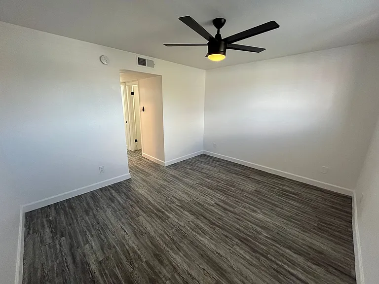The Brentwood — Photo 61