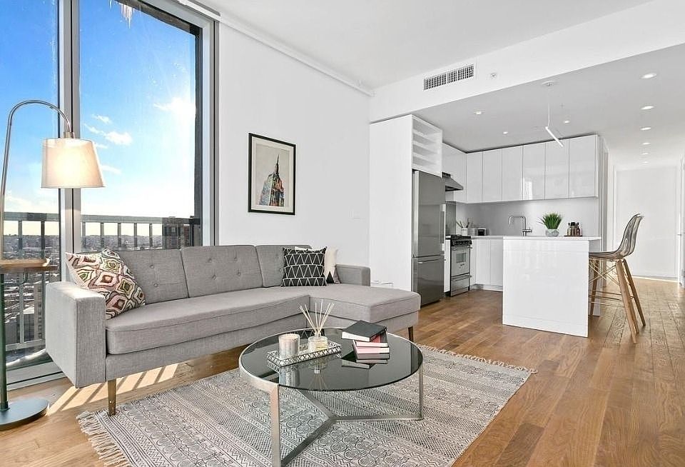 1st image of 434 Albee Sq #10F