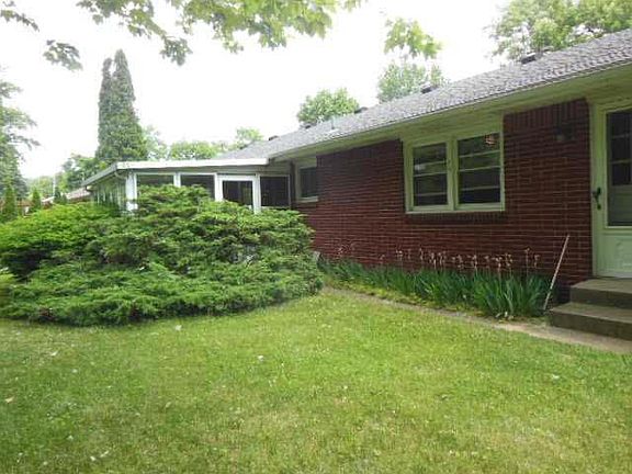 2nd image of 1669 Indian Creek Dr