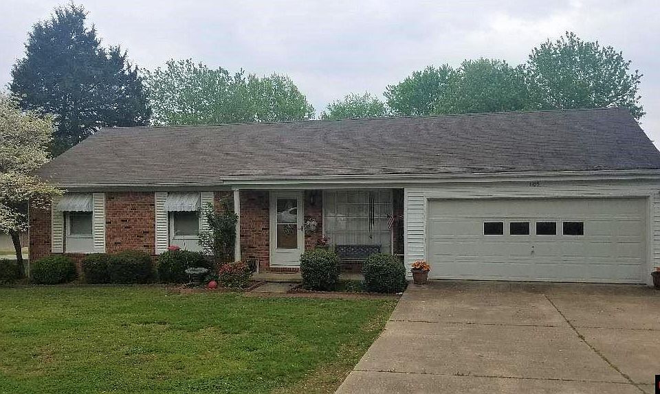 1st image of 1105 Leonard Dr