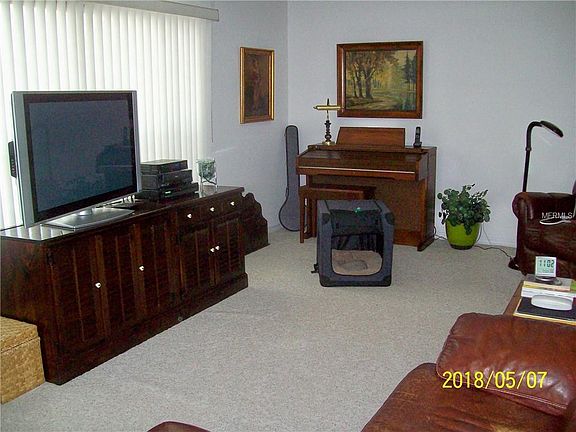 5th image of 408 Stoneham Dr