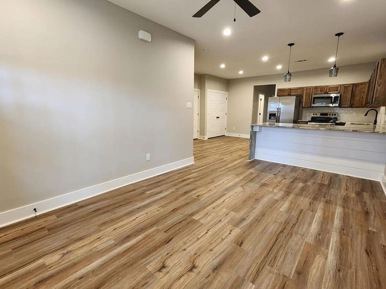 3 bed, 1150 sqft, $1,500 — Photo 4