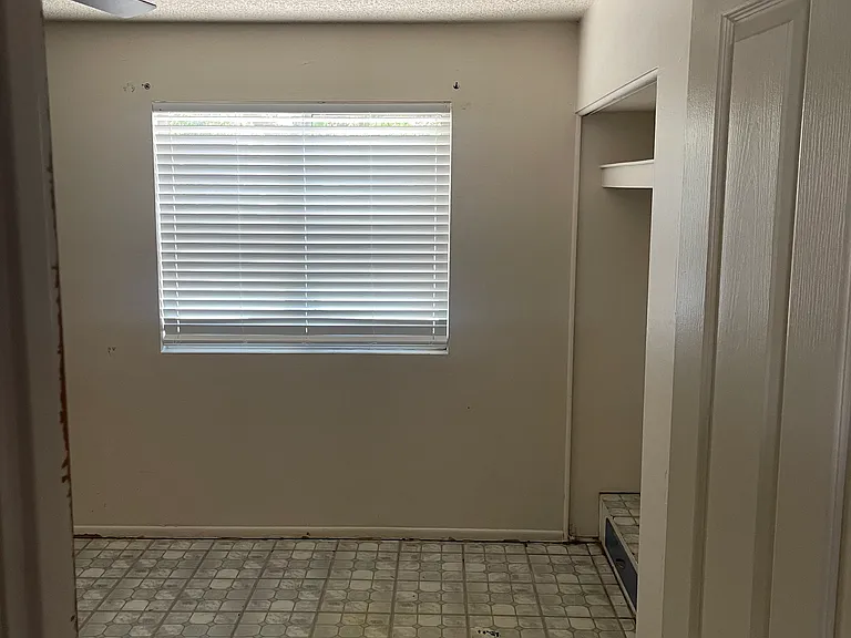 6202 W Flower St — Photo 10