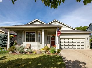 1718 Heritage Loop, Hood River, OR 97031