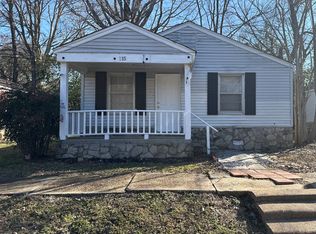 215 N Maury St, Holly Springs, MS 38635