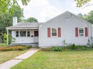 77 Elm St, Windsor, CT 06095