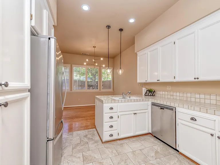 3 Cornwall Pl — Photo 10
