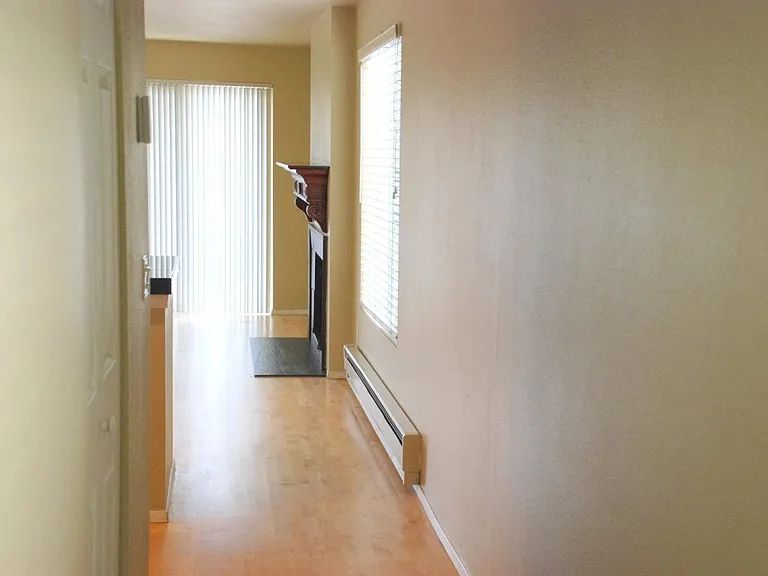 2214 14th Ave W #2 — Photo 7
