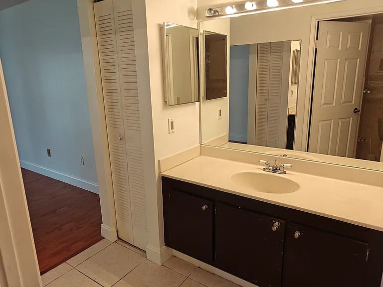 8820 SW 132nd Pl #206-D — Photo 7