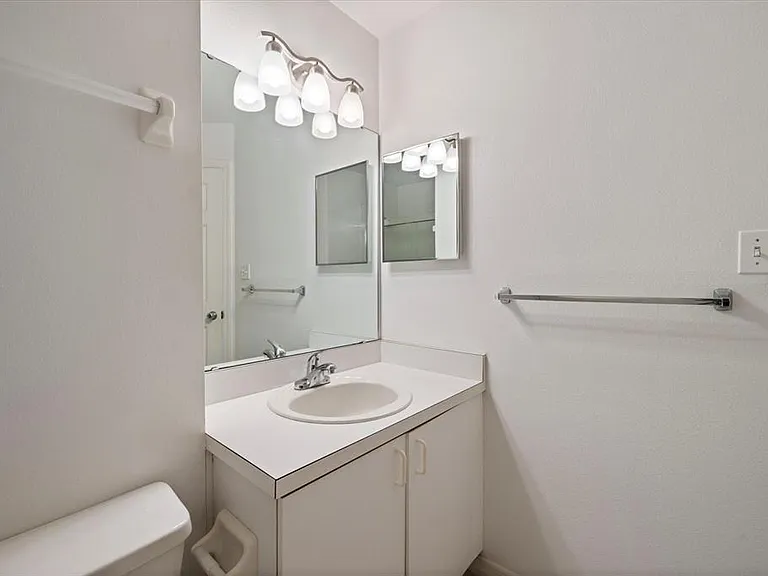 841 Waterside Dr #206 — Photo 23