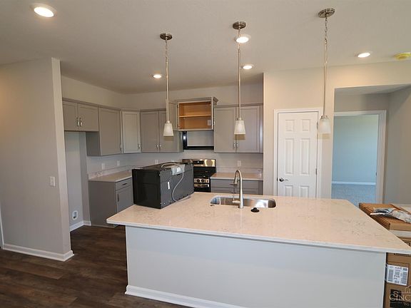 3rd image of 4869 Osprey Pointe Dr #29