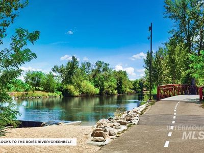 3637 N Carr Ln, Garden City, ID, 83714