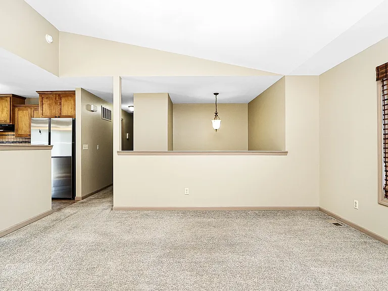 2505 Sawmill Rd — Photo 10