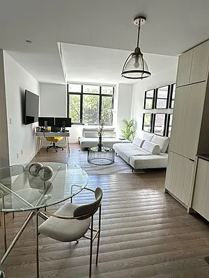 Rented by MLB ESTATES LLC | media 31