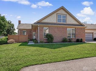8823 Birkdale Hills Cir, Dayton, OH 45458