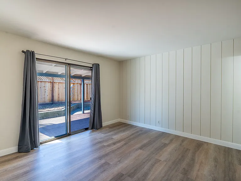 1525 Jasmine Way — Photo 19