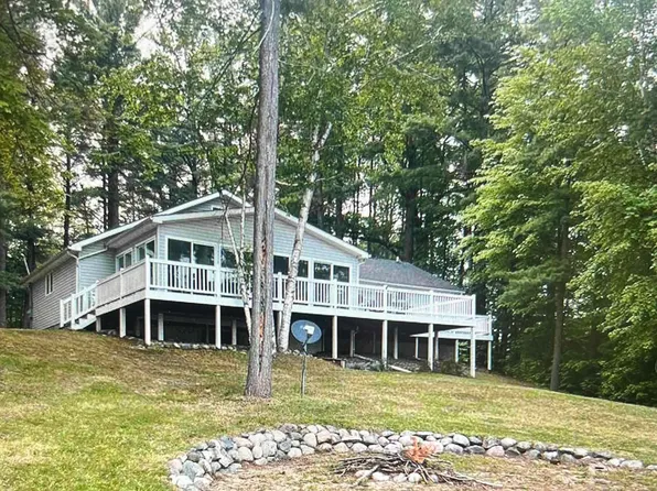 3494 E Pinecrest Dr, Gladwin, MI 48624