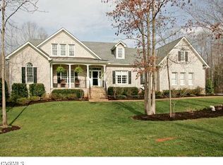 1165 Hawkford Ct, Maidens, VA 23102