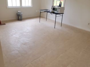 365 Dixie Ct, Lawrenceville, GA 30046