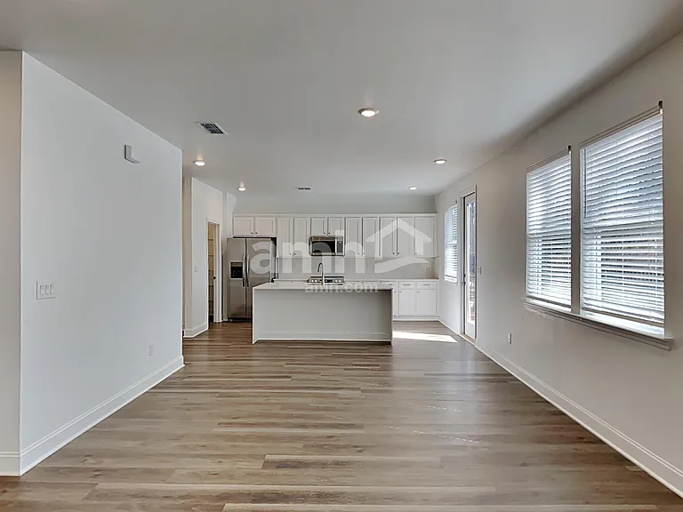 1469 Aquamarine Dr — Photo 5
