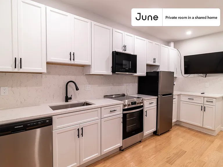 90 Mount Vernon St #C — Photo 4