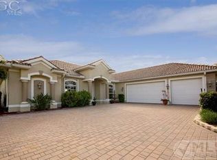 11745 Lady Anne Cir, Cape Coral, FL 33991