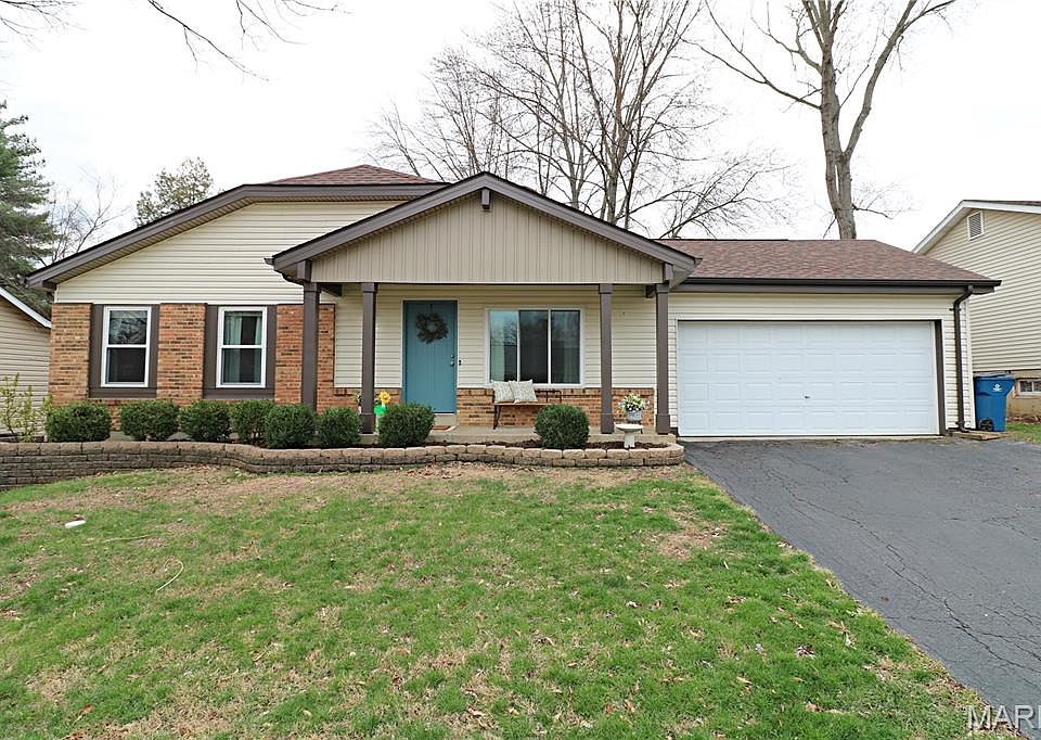 1st image of 410 Woodland Hill Ct