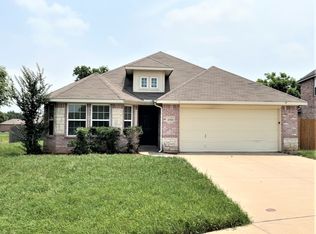 1212 Gardenia Cir, Crowley, TX 76036
