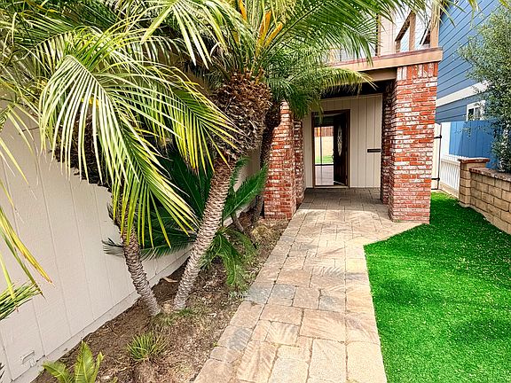 4th image of 2393 Pierpont Blvd