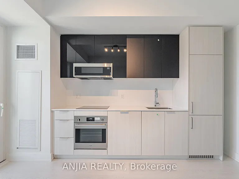 308 Jarvis St #3306 — Photo 6