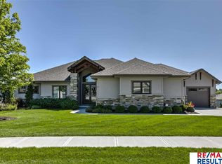 2111 S 210th St, Elkhorn, NE 68022