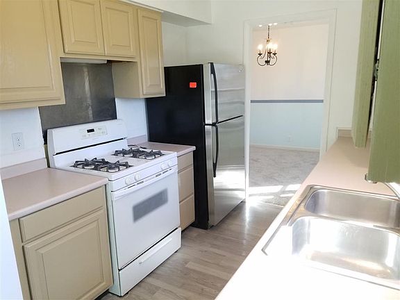 2nd image of 53893 Delany Ln