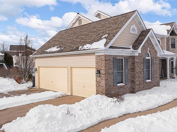 3rd image of 318 Braeswick Dr