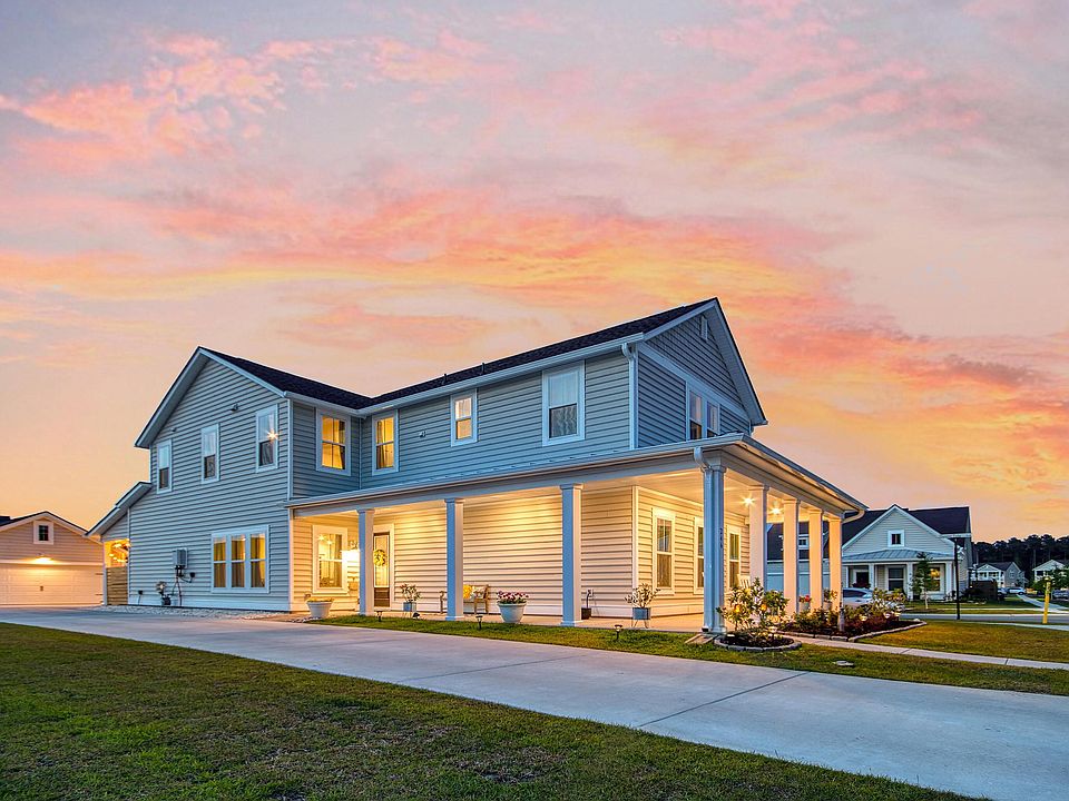 1st image of 246 Woodland Oak Way