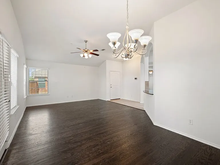 1013 Lucy Ln — Photo 27