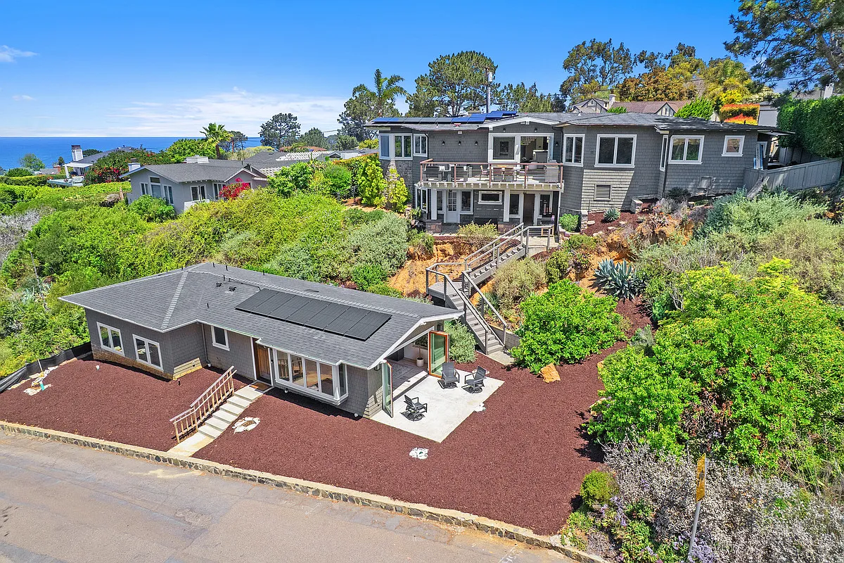6 bed, 5.5 bath, 4147 sqft, $32,500 — Photo 4