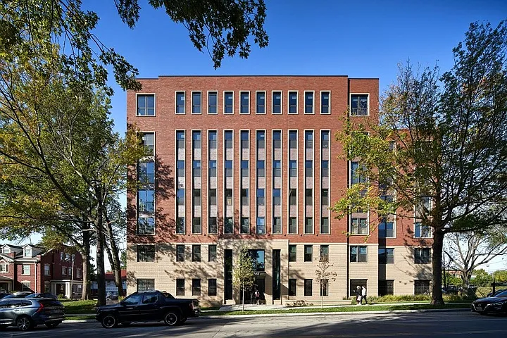 520 E Armour — Photo 131