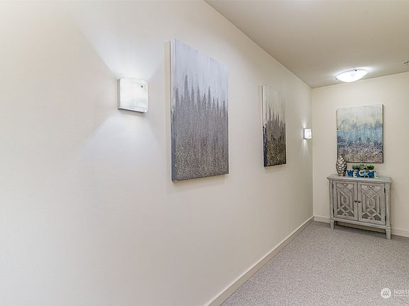 4th image of 1415 6th Avenue N #502