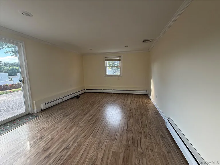 7 Plainview Rd — Photo 13
