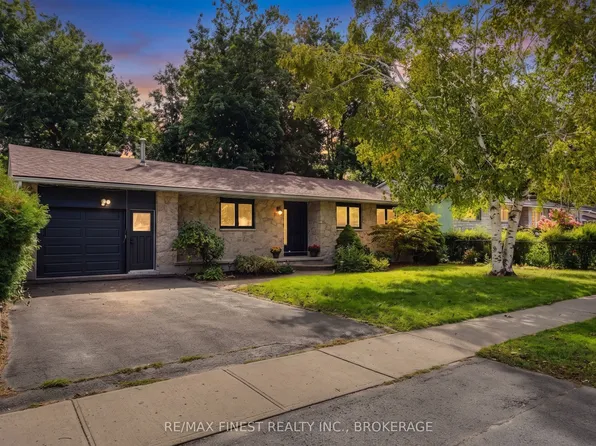 933 Mayfair Cres, Kingston, ON K7M 5S5