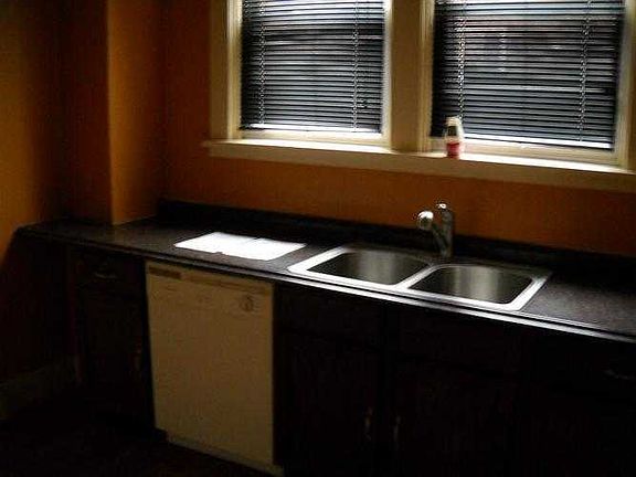 UNIT 1 KITCHEN