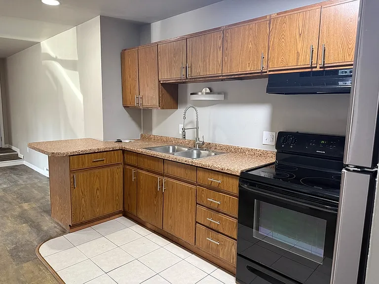 825 Wisconsin St #1B — Photo 6