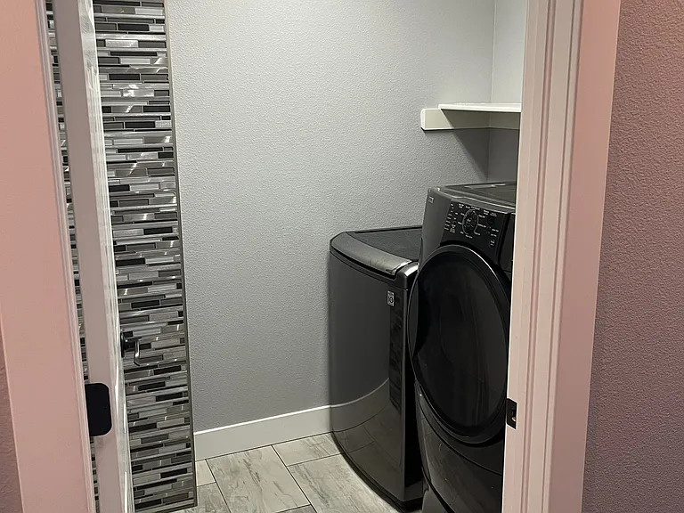 10131 Meadowbriar Ln — Photo 18
