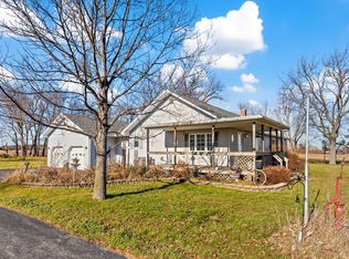 4590 S 6000e Rd, Saint Anne, IL 60964