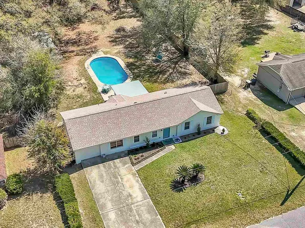 1172 New Haven Dr, Cantonment, FL 32533