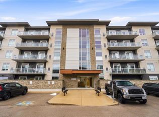 16 Markle Cres #413, Hamilton, ON L9G 0H4