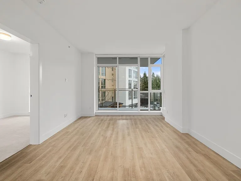 2325 Emery Ct #204 — Photo 8
