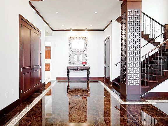 5th image of 6700 Maple Rd