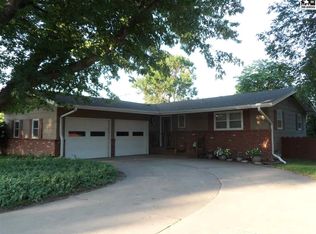 1316 Lyndon Rd, McPherson, KS 67460