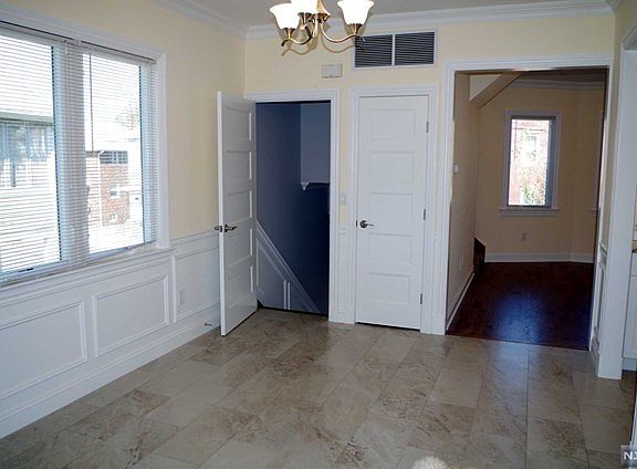 3rd image of 82 Plauderville Ave Floor 2